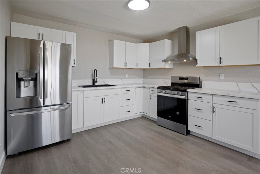 2574 Beachwood