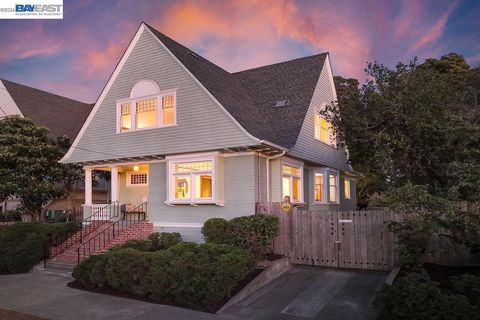 Photo of 2420 9th Ave Ave, Oakland, CA 94606 (MLS # 41127974)