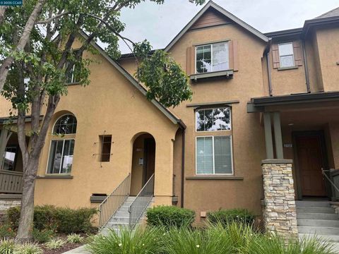Photo of 2728 Ashwell Ln Ln, San Ramon, CA 94582 (MLS # 41113373) Photo of 2728 Ashwell Ln Ln, San Ramon, CA 94582 (MLS # 41113373)