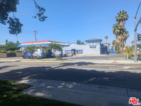 Photo of 2100 University Avenue, Riverside, CA 92507 (MLS # 26852667)