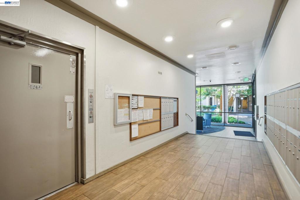 460 N Civic Dr 106