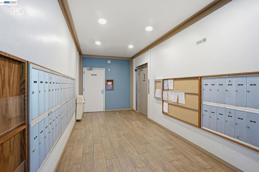 460 N Civic Dr 106