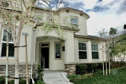 Photo of 11533 OAKFORD Lane, Porter Ranch, CA 91326 (MLS # SR26227846)