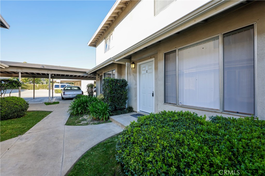 9311 Ramona Boulevard E