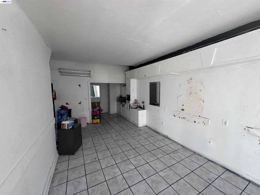 2270 International Blvd