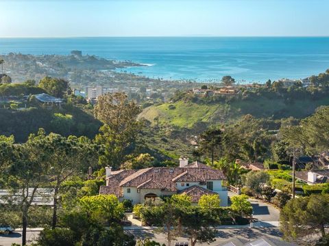 Photo of 8080 La Jolla Scenic Dr N, La Jolla, CA 92037 (MLS # 260002643SD)