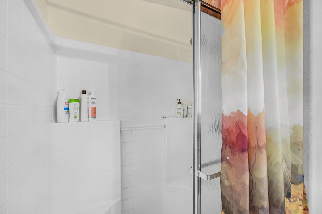 Desert Sands Mobile - Manufactured In Park