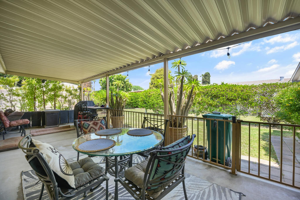 Desert Sands Mobile - Manufactured In Park