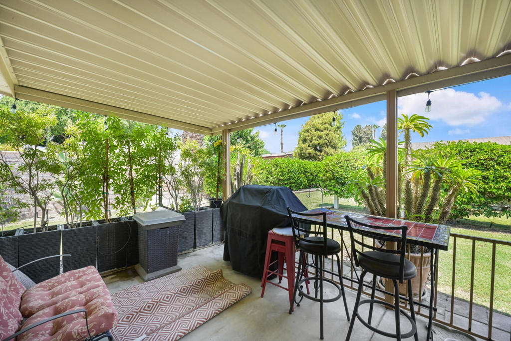 Desert Sands Mobile - Manufactured In Park