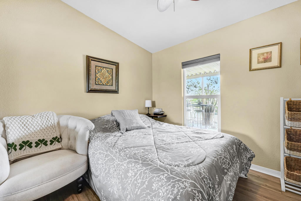 Desert Sands Mobile - Manufactured In Park