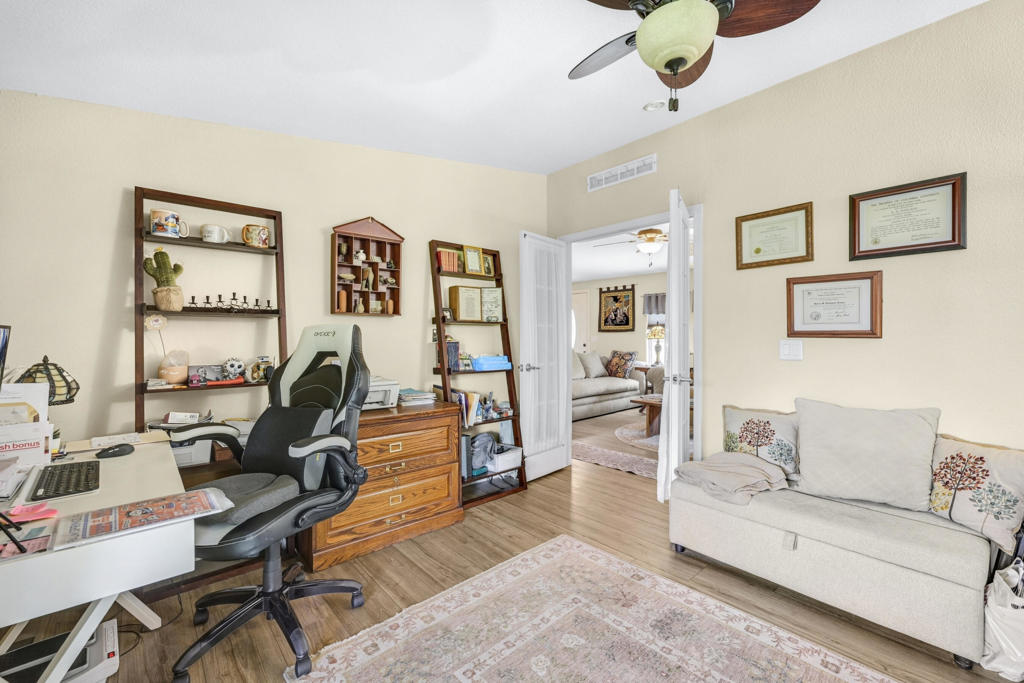 Desert Sands Mobile - Manufactured In Park