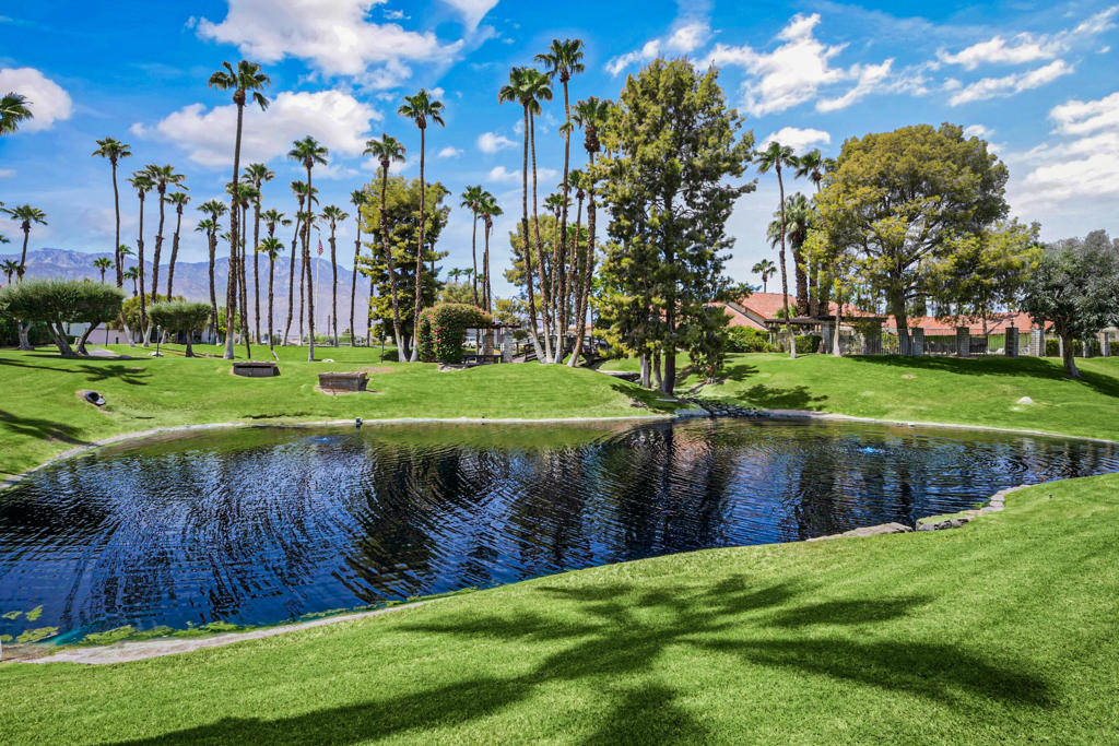 Desert Sands Mobile - Manufactured In Park