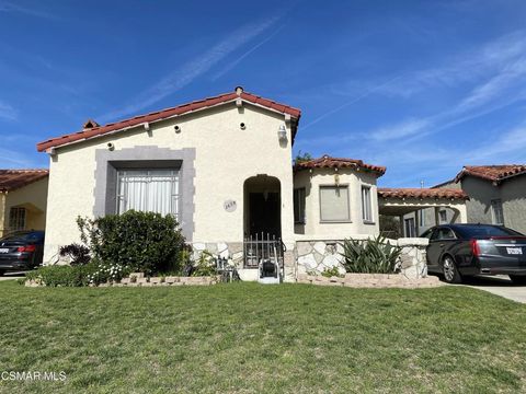 Photo of 3659 W 61st Street, Los Angeles, CA 90043 (MLS # 224000353)