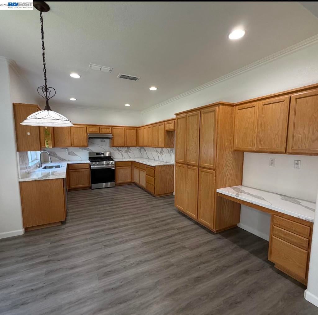 9609 Flame Tokay Way