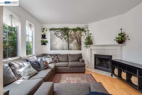 Photo of 1486 Adeline St St, Oakland, CA 94607 (MLS # 41133609)