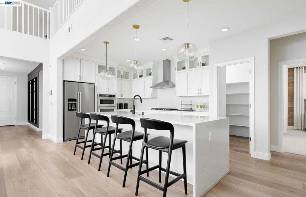 310 Hemingway Lane