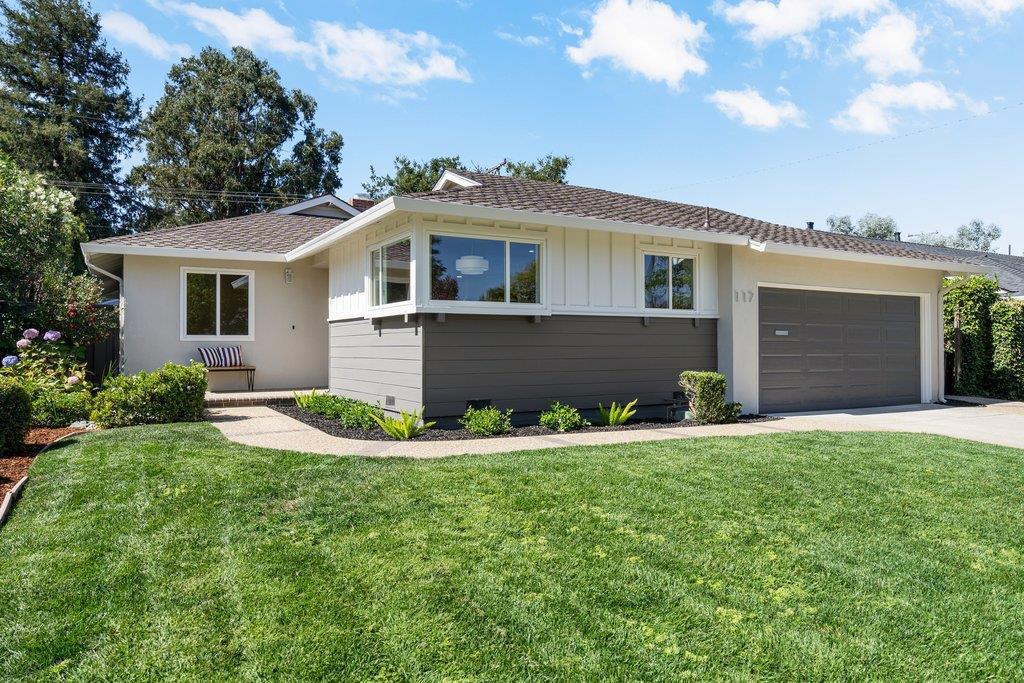 117 Hollycrest Drive