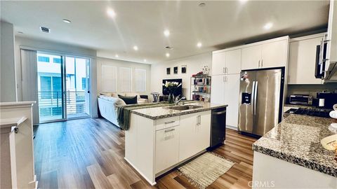 1527 W Cara Drive Anaheim CA 92805