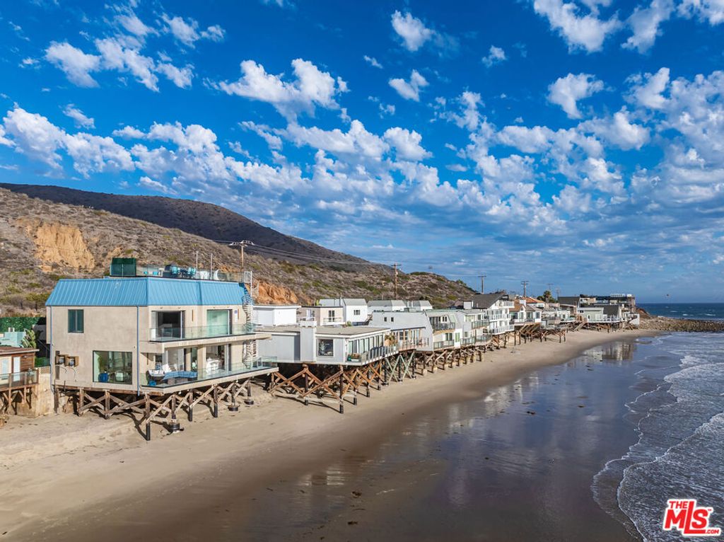 Photo of 11350 Pacific Coast Highway, Malibu, CA 90265 (MLS # 25609651)