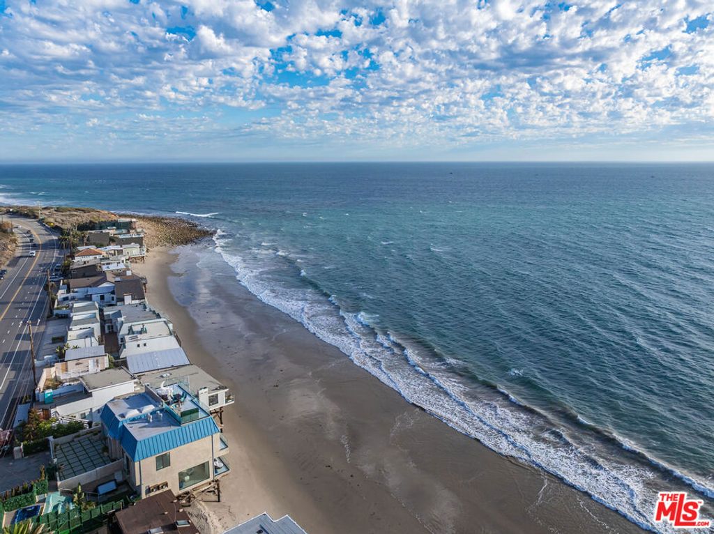 Photo of 11350 Pacific Coast Highway, Malibu, CA 90265 (MLS # 25609651)