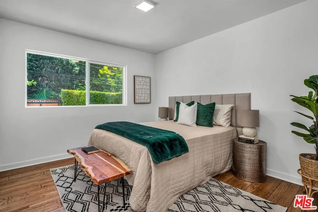 Beverly Hills, California 90210, United States, 5 Bedrooms Bedrooms, ,5 BathroomsBathrooms,Residential,Active,164028