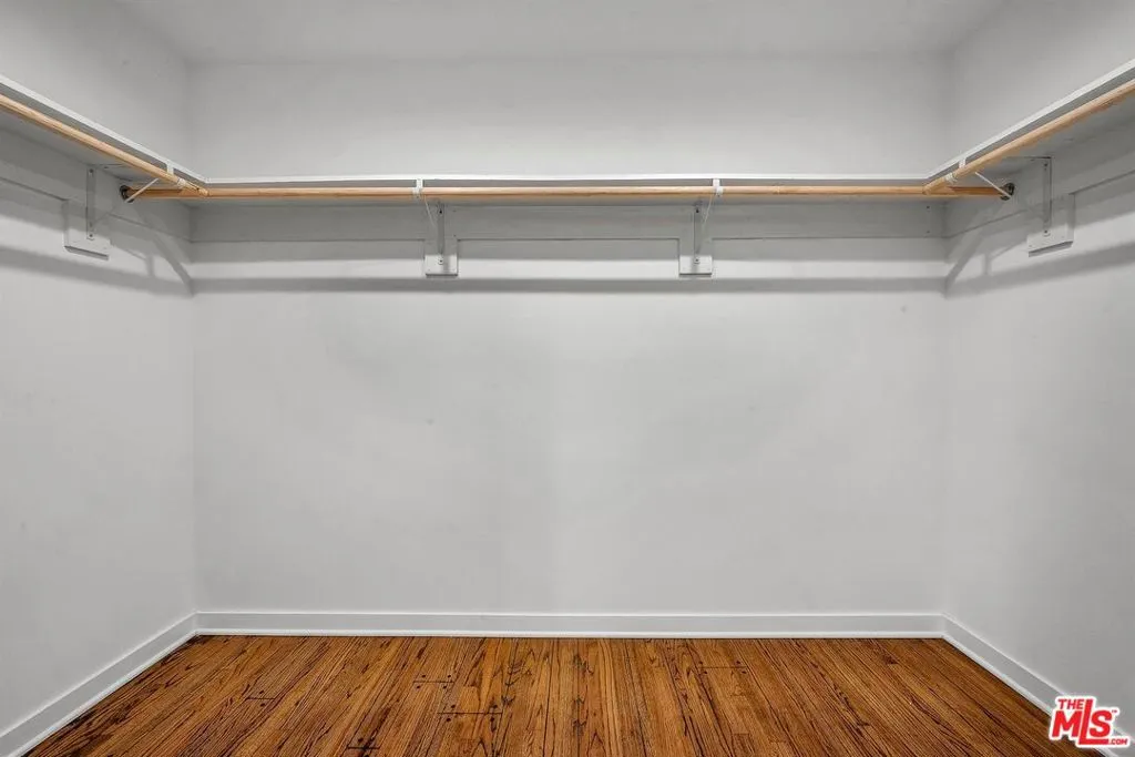 Beverly Hills, California 90210, United States, 5 Bedrooms Bedrooms, ,5 BathroomsBathrooms,Residential,Active,164028