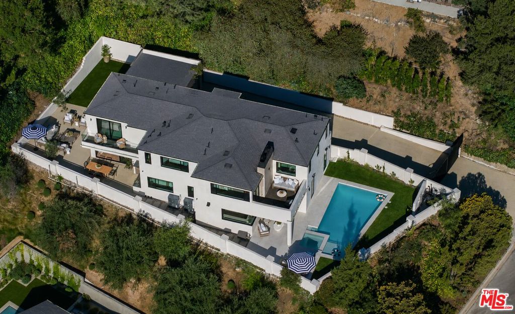8636 Edwin Drive