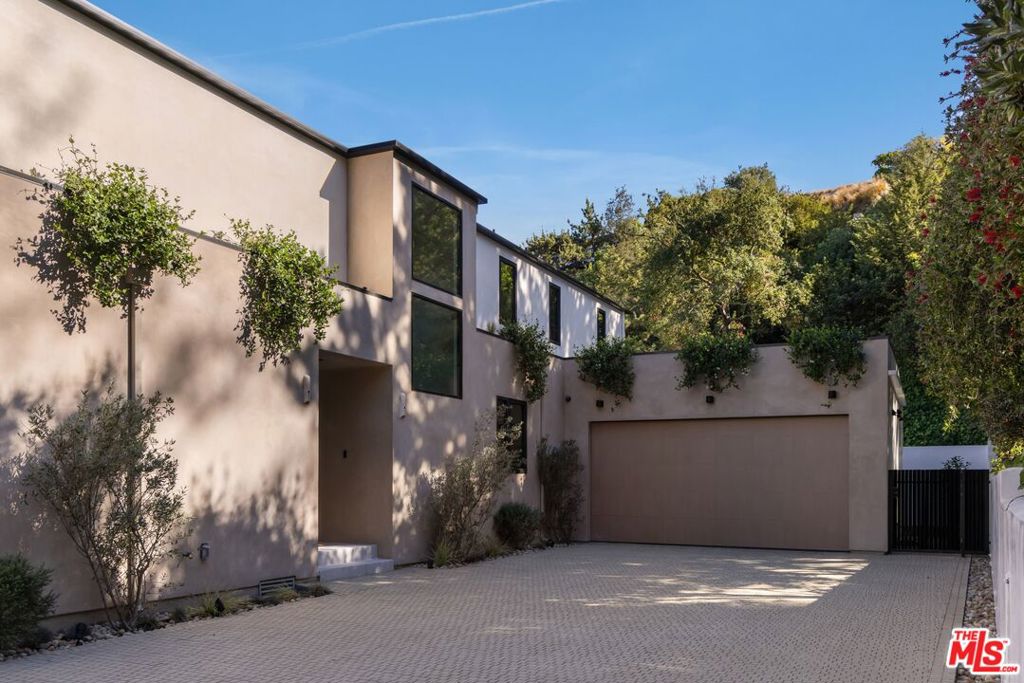 8636 Edwin Drive