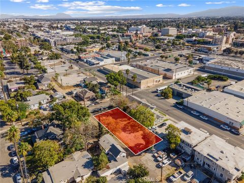 335 North Gordon Street Pomona CA 91768