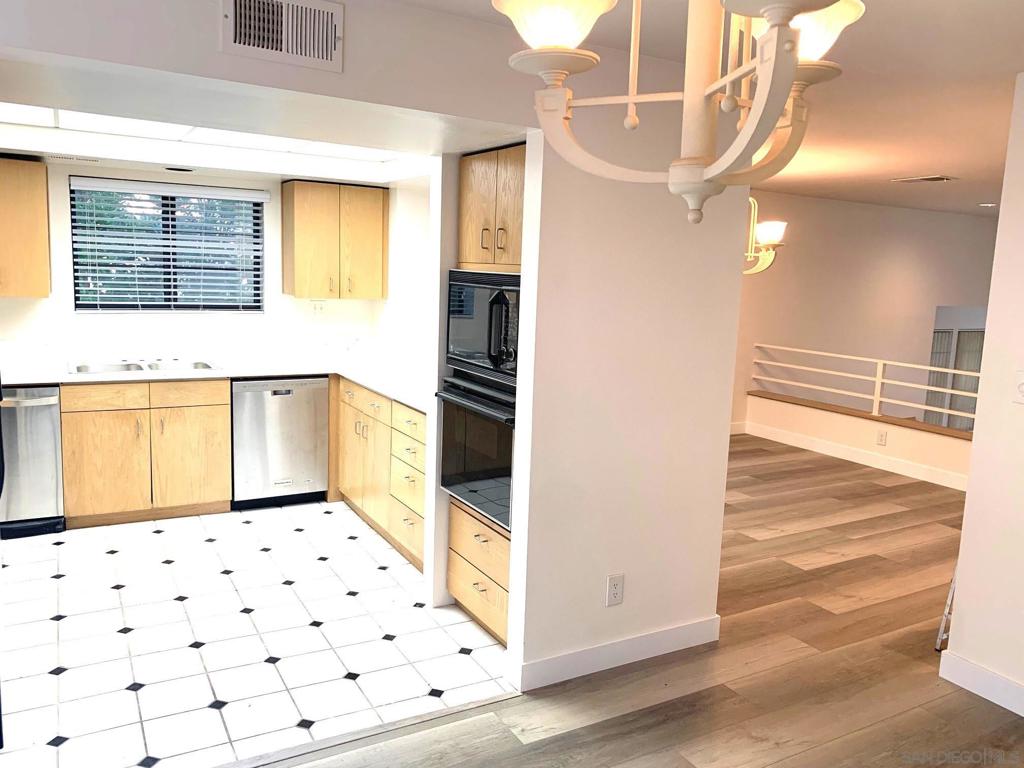 University City - Residential Lease