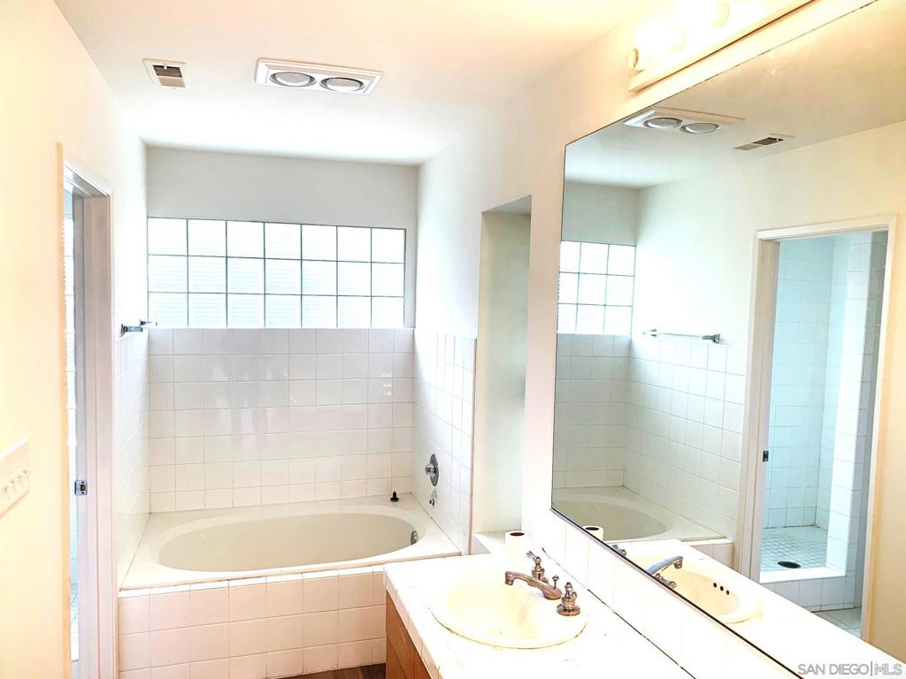 University City - Residential Lease