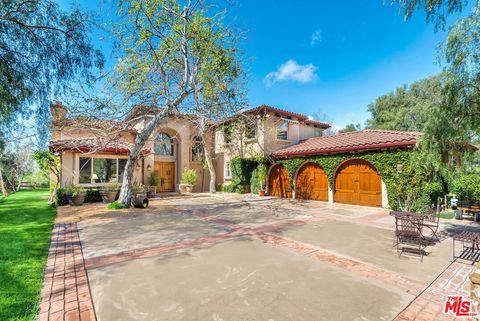 Photo of 8018 Balcom Canyon Road, Somis, CA 93066 (MLS # 26661117)