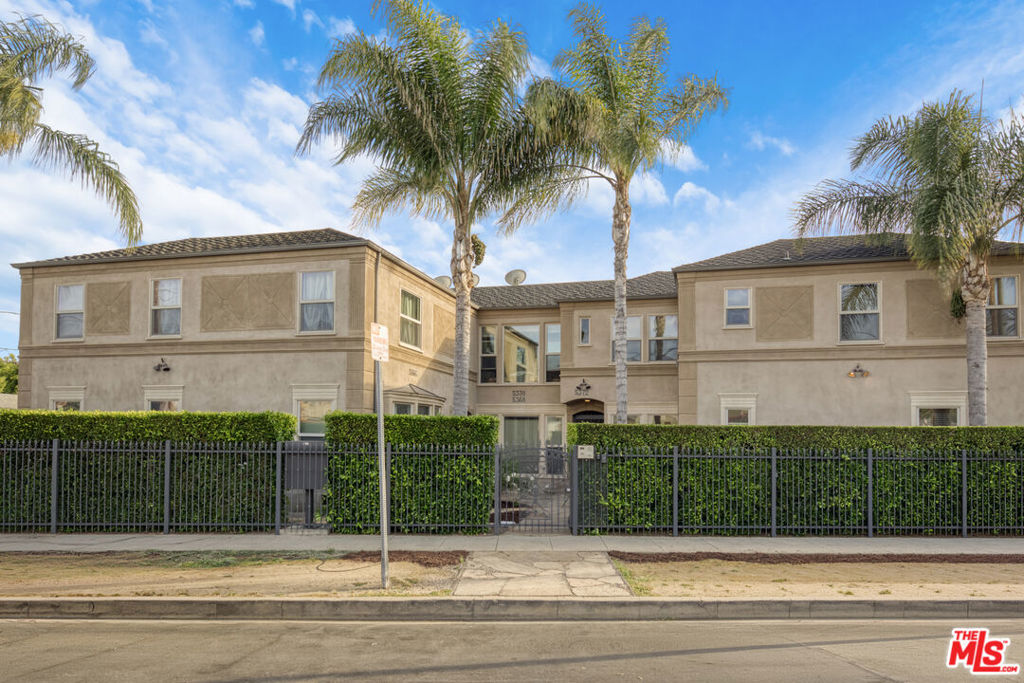 1202 S Cochran Avenue