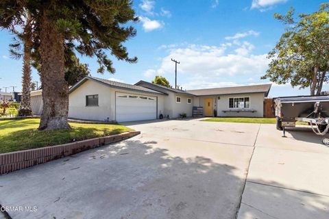 Photo of 1346 Sevilla Street, Camarillo, CA 93010 (MLS # 226001794)