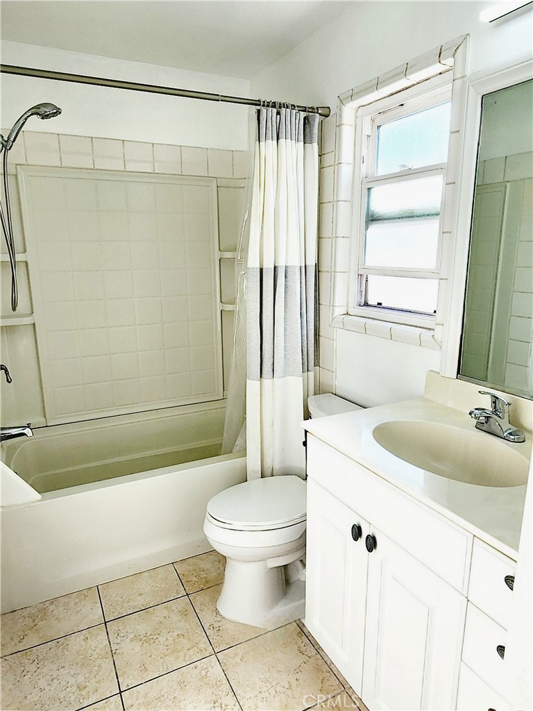 4804 Del Amo Boulevard