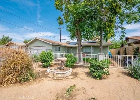 Photo of 57004 Antelope Trail, Yucca Valley, CA 92284 (MLS # CV26087606)