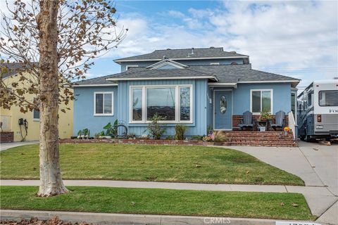 4323 Conquista Lakewood CA 90713