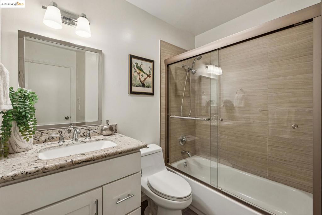 PIEDMONT AVENUE - Residential