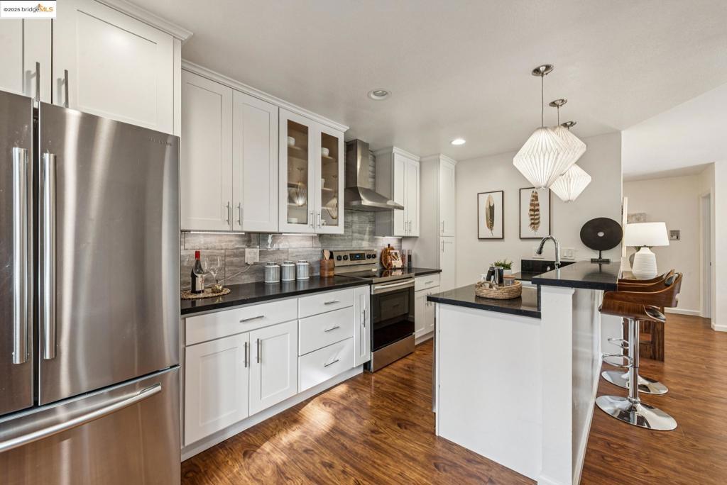 PIEDMONT AVENUE - Residential