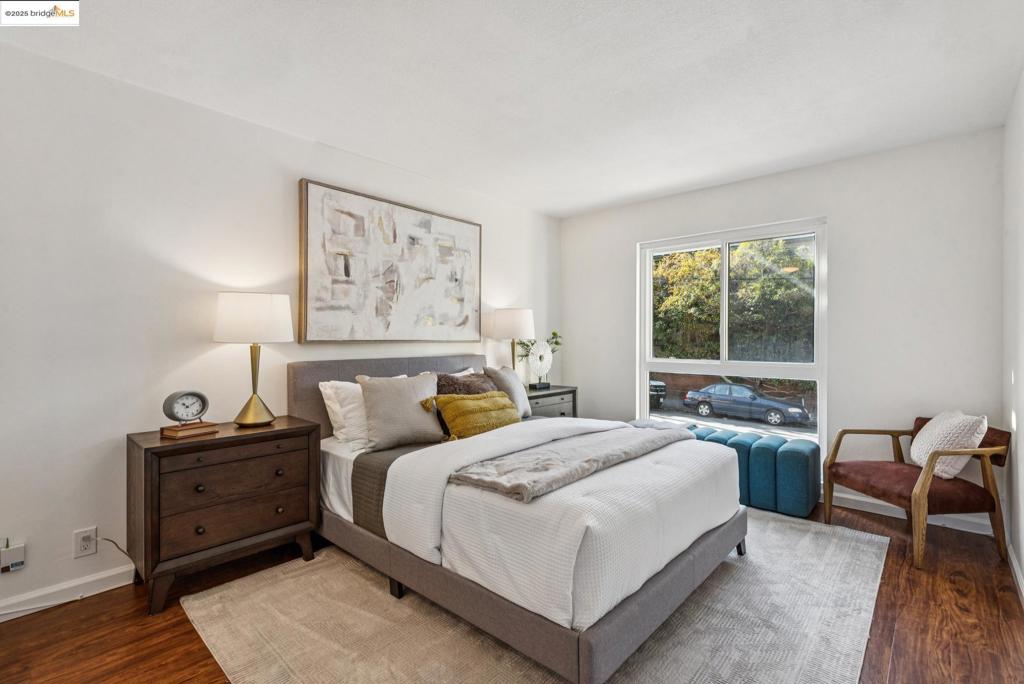 PIEDMONT AVENUE - Residential