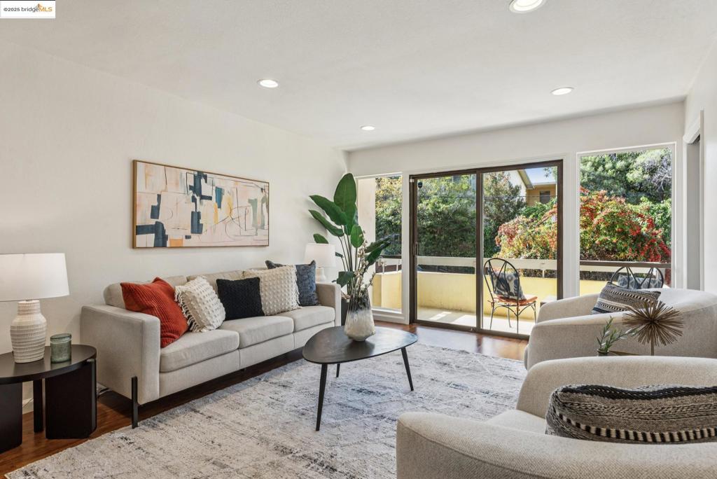 PIEDMONT AVENUE - Residential