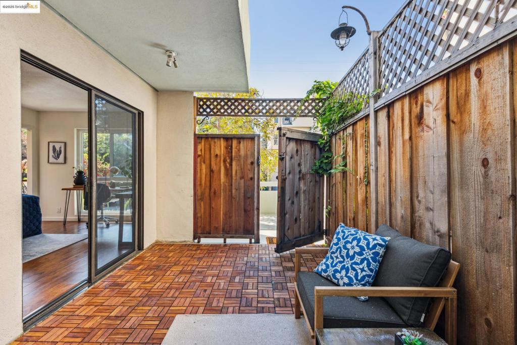 PIEDMONT AVENUE - Residential