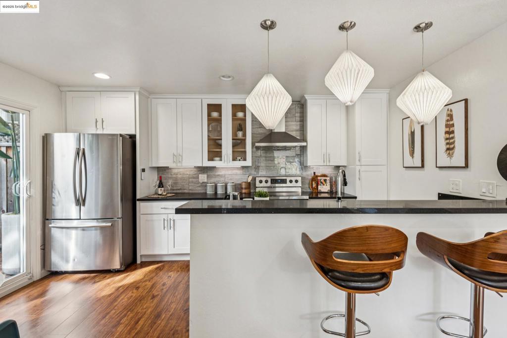 PIEDMONT AVENUE - Residential