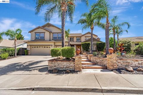 Photo of 5065 Carbondale Way Way, Antioch, CA 94531 (MLS # 41127735)