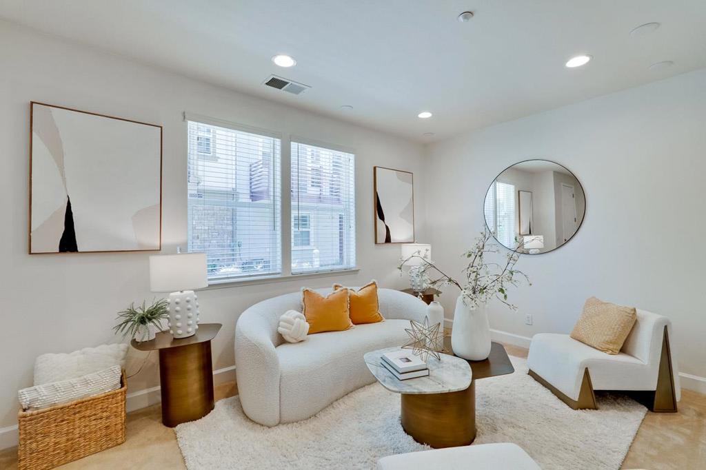 1256 Water Lily Way