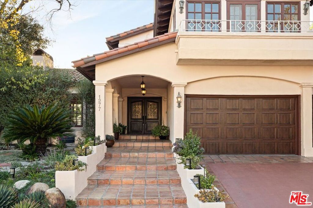 1277 Piedra Morada Drive