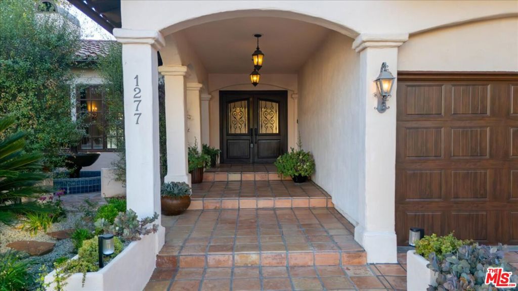 1277 Piedra Morada Drive
