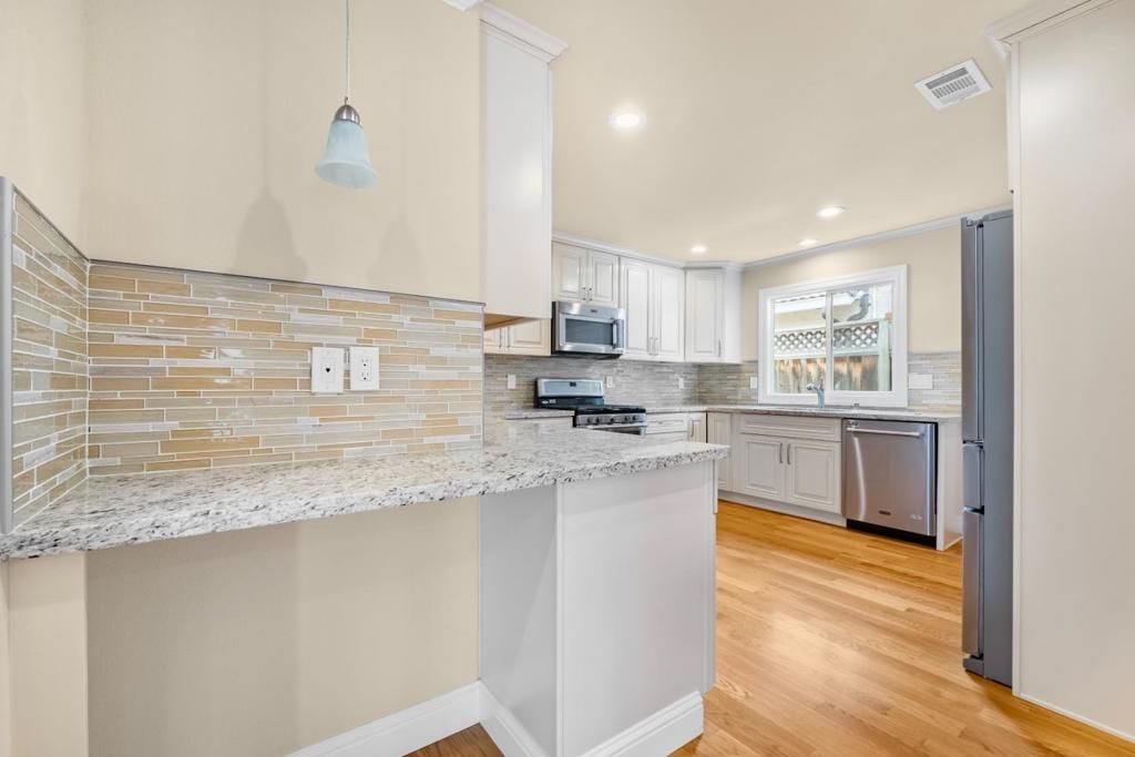 Photo of 2535 Crystal Drive, Santa Clara, CA 95051 (MLS # ML82033445)