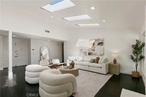 Tiny photo for 23732 Gerrad Way, West Hills, CA 91307 (MLS # SR26152674)