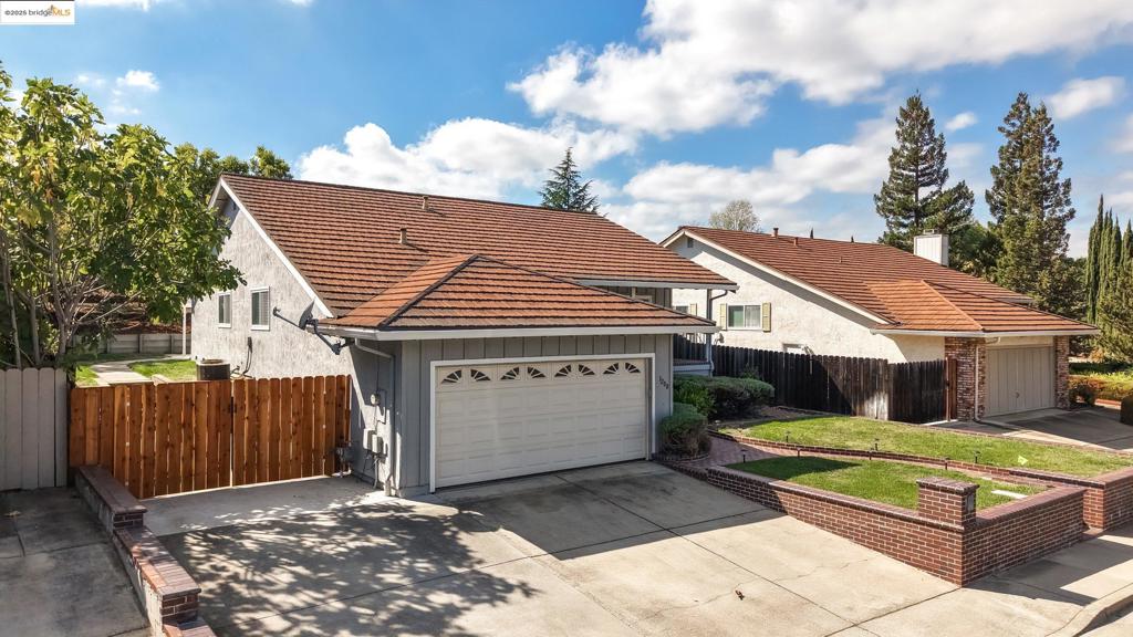 TURTLE CREEK - Residential